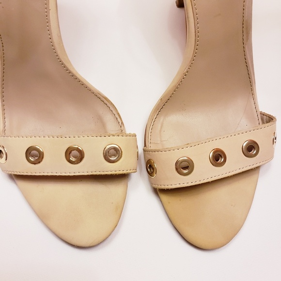 VINCE CAMUTO VP-Calisa Studed Ankle Strap Sandals - Picture 5 of 8